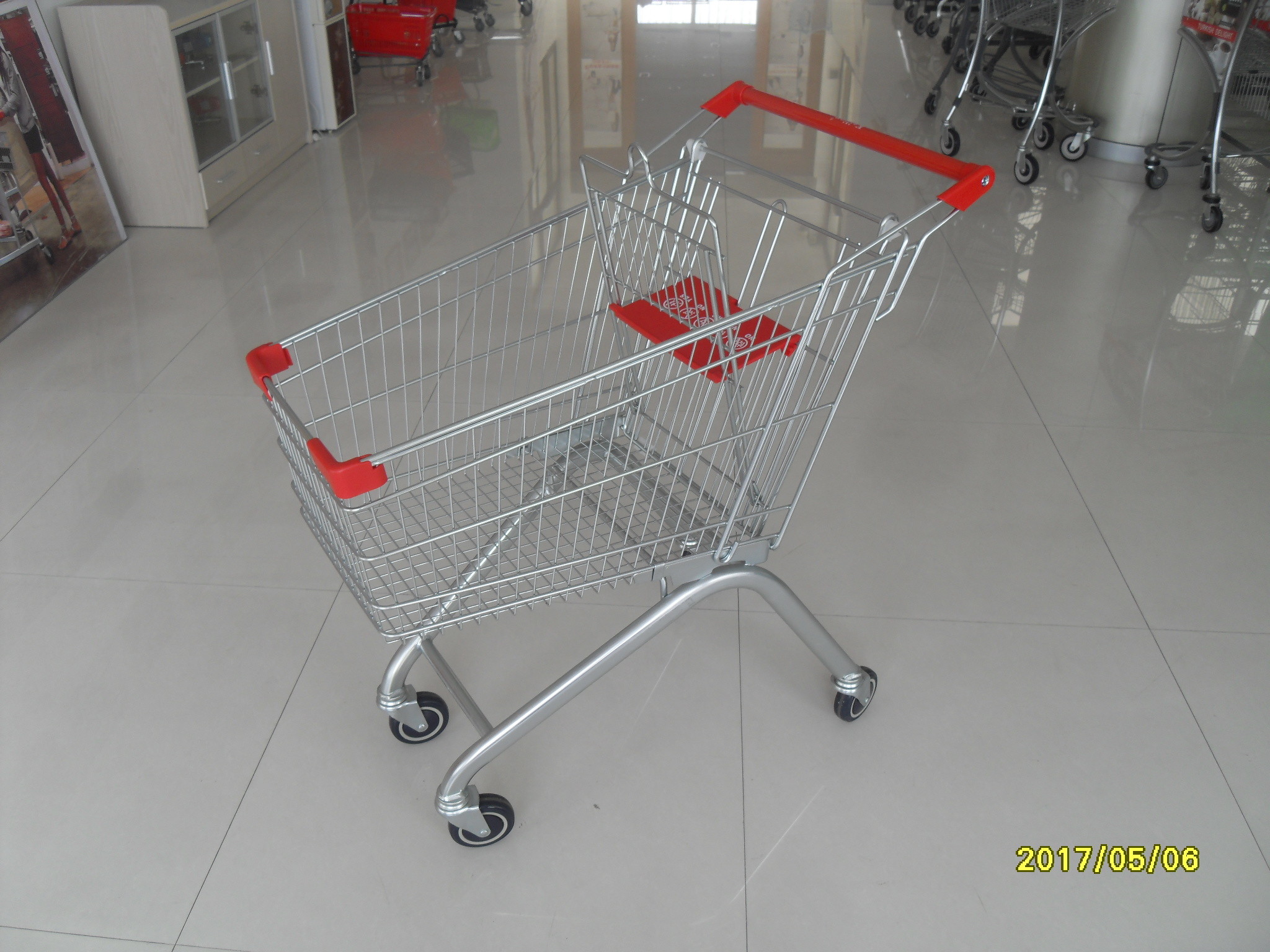 100L Grocery / Supermarket Shopping Carts With Clear Powder Coating
