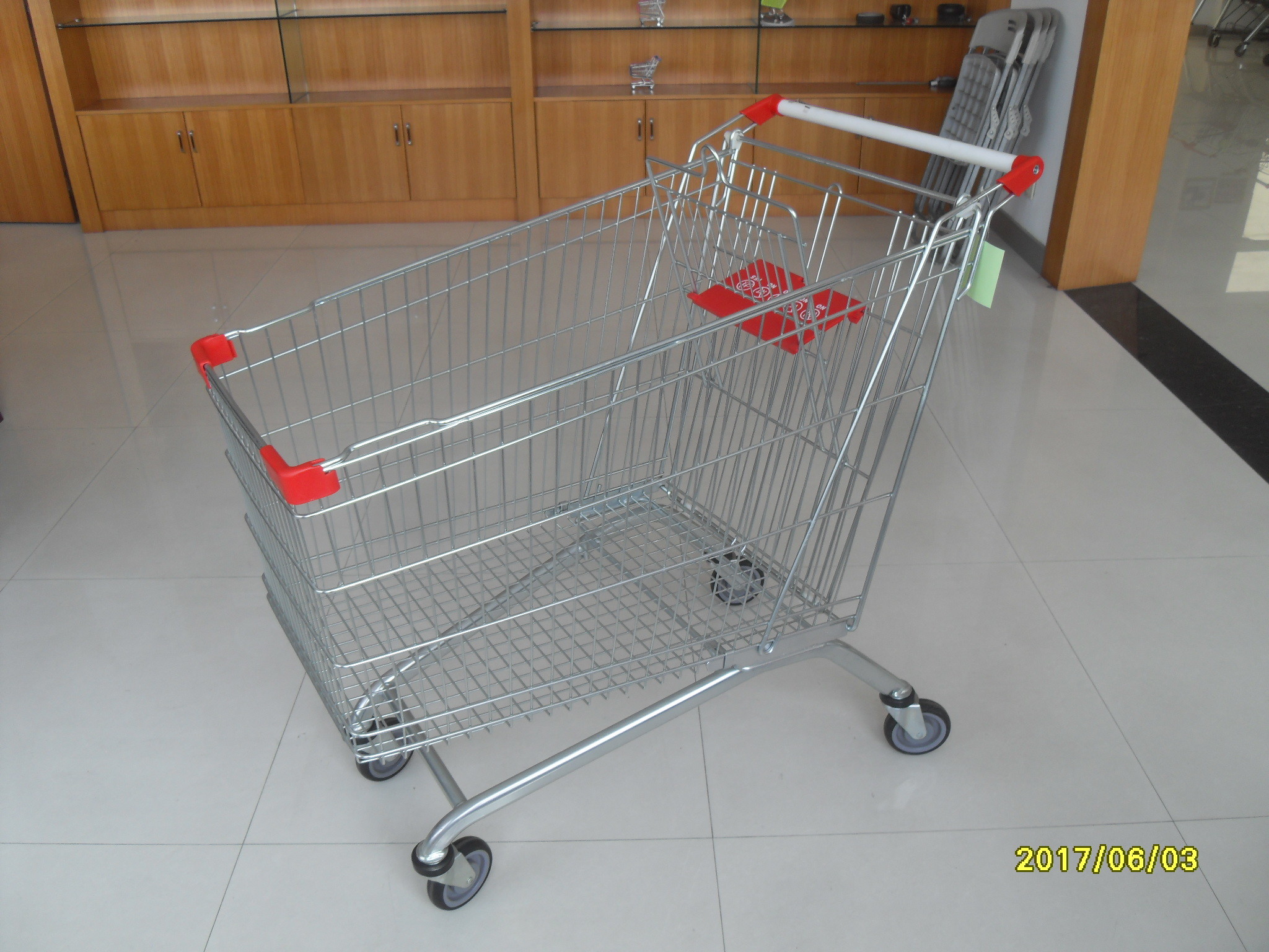 240L Zinc Plated Supermarket Shopping Carts with Four Wheels ,Wheeled