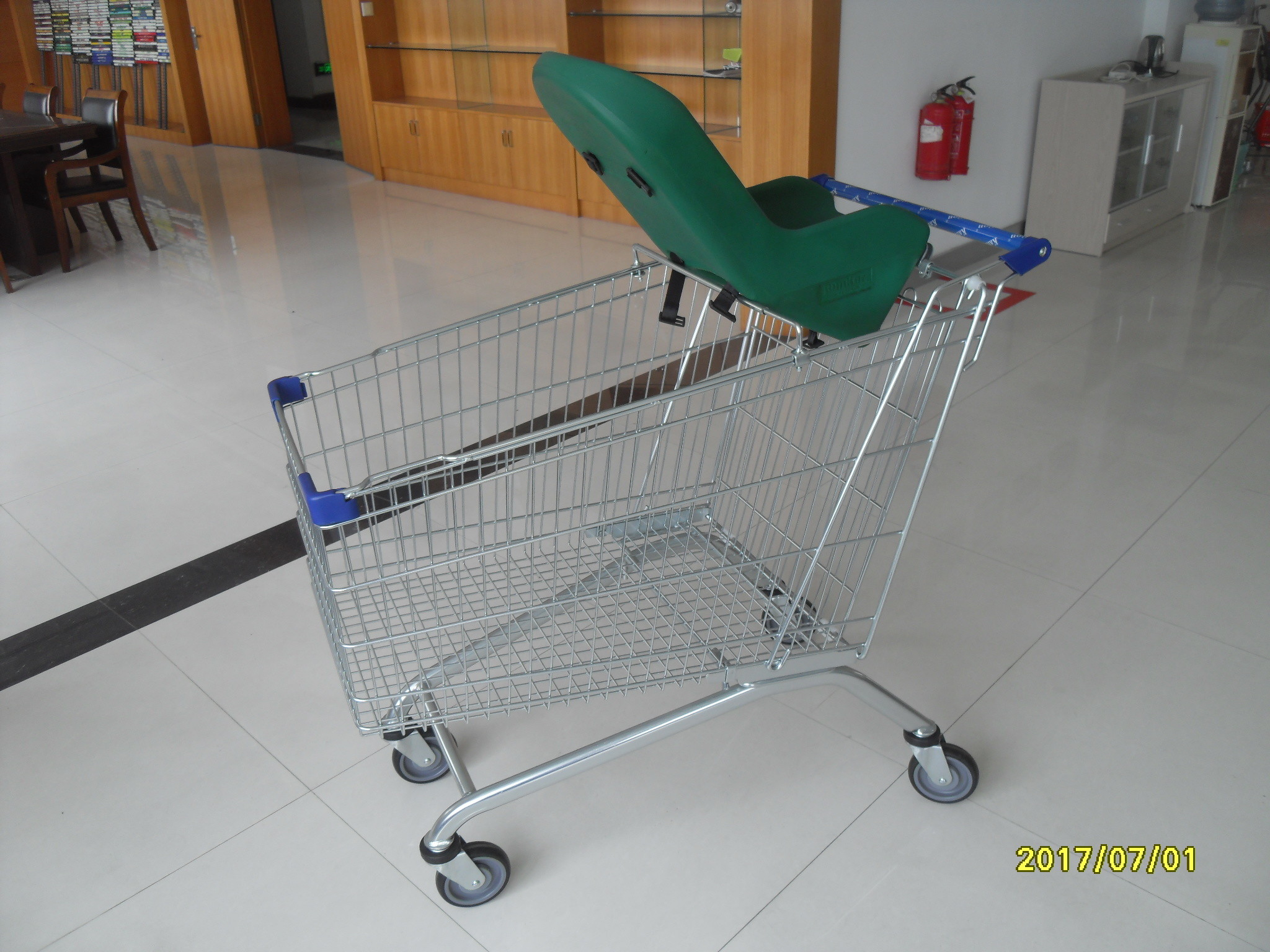 Anti Theft 210L Supermarket Shopping Trolley With Baby Capsule GS / ROSH