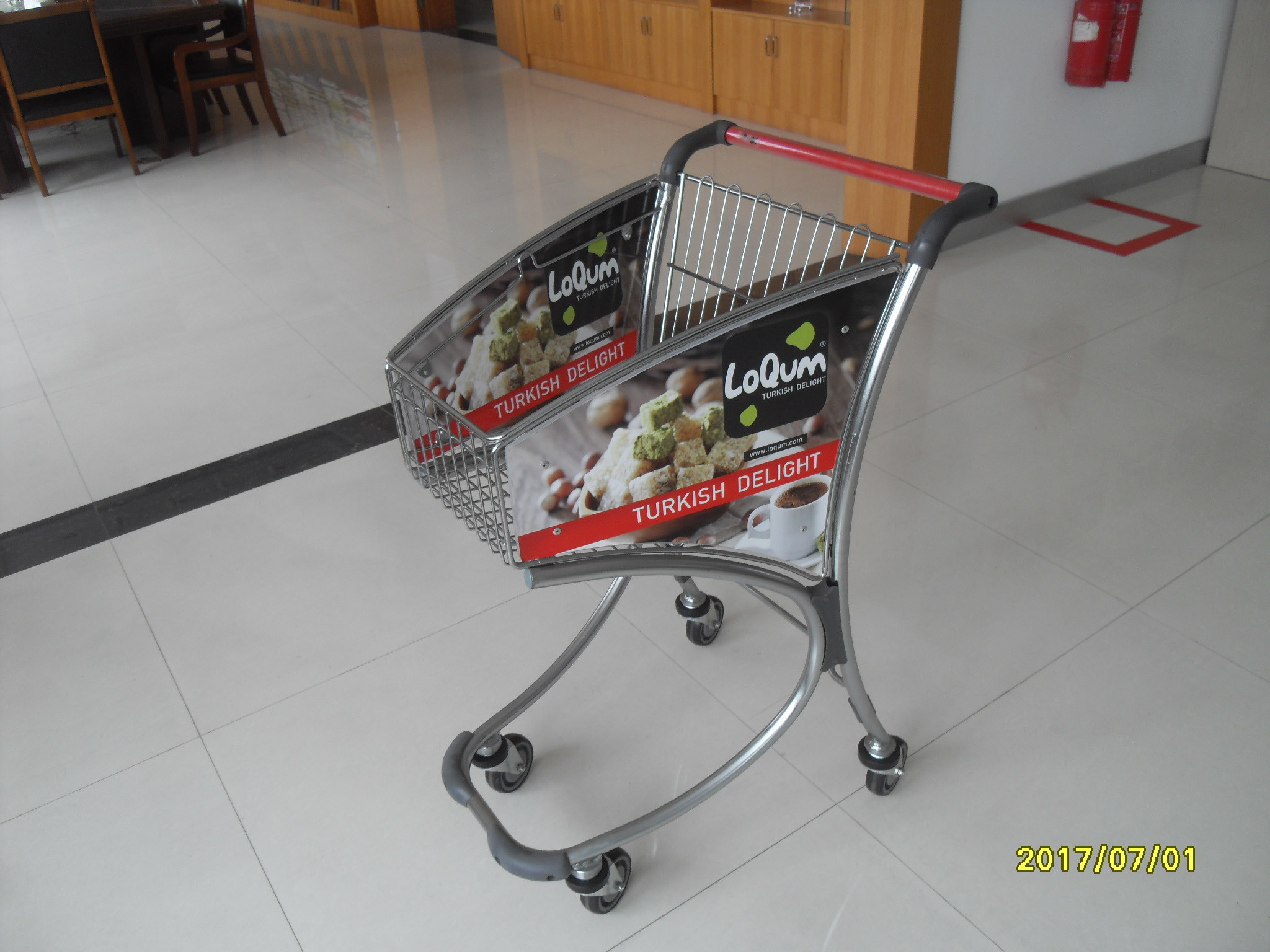 Small Anti Theft 40L Steel Tube Supermarket Shopping Trolley / Airport