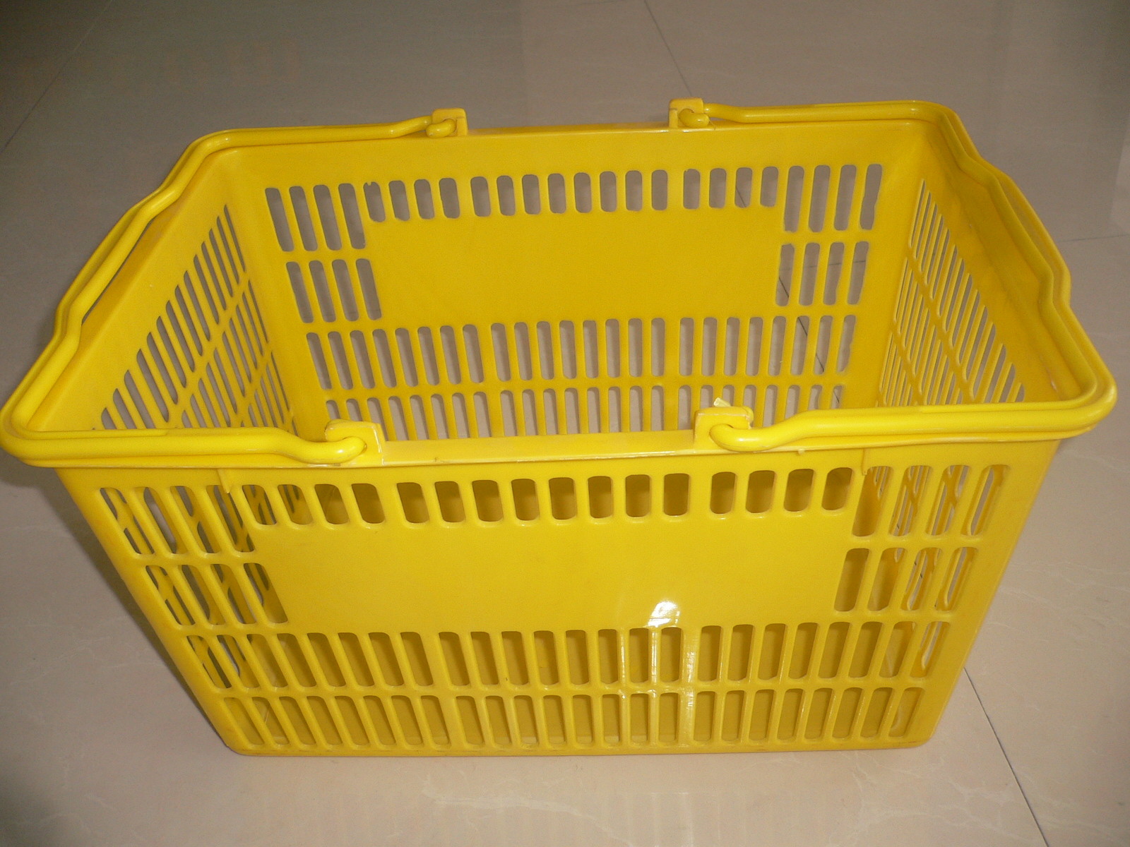 Portable Handheld Yellow Plastic Shopping Basket / Single Carry Handle Baskets